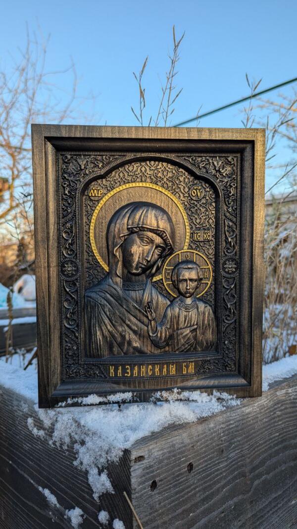 Большая икона Казанской Божией Матери